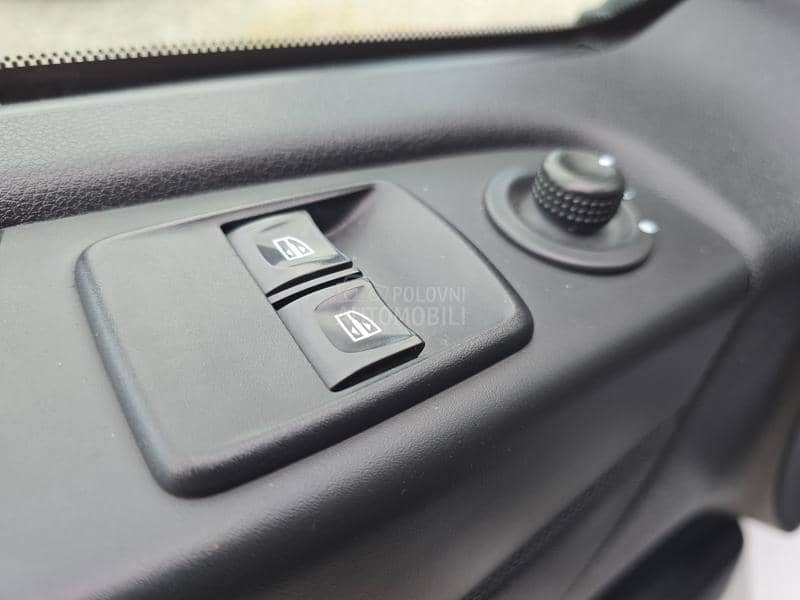 Opel Vivaro 1.6CDTI NAVI 3SEDISTA