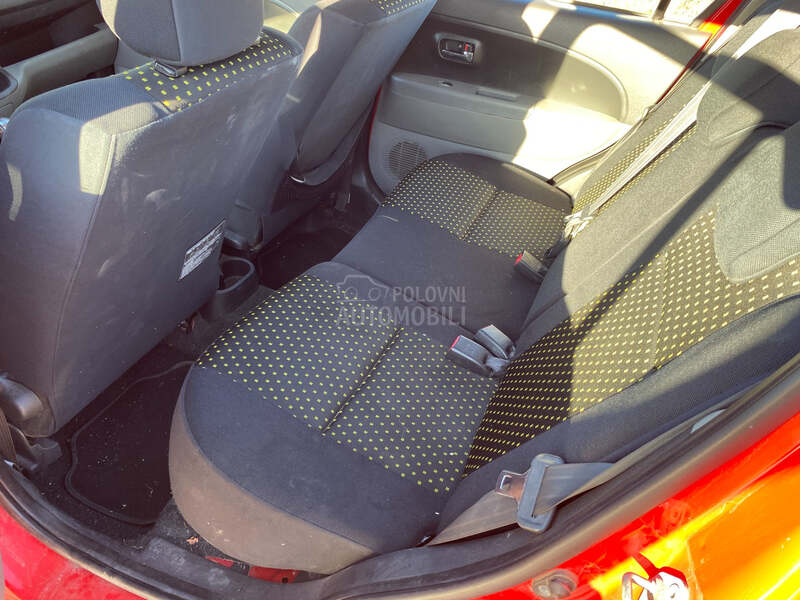 Daihatsu Sirion 1.0