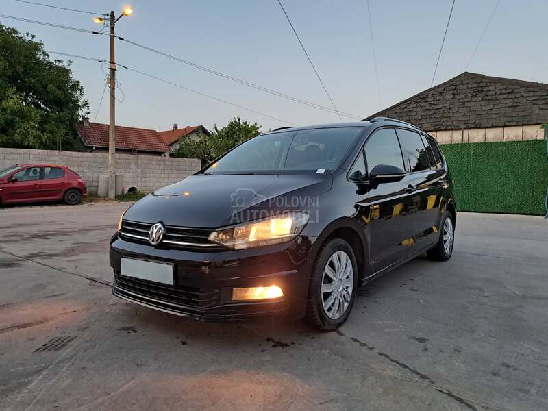 Volkswagen Touran 2.0 TDi