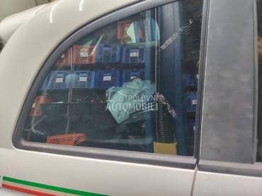 Zadnje desno staklo za Fiat 500