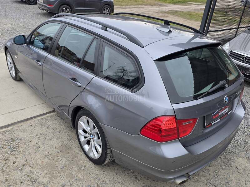 BMW 318 D    N.A.V.I