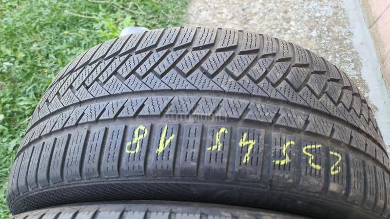 Continental 235/45 R18 Zimska