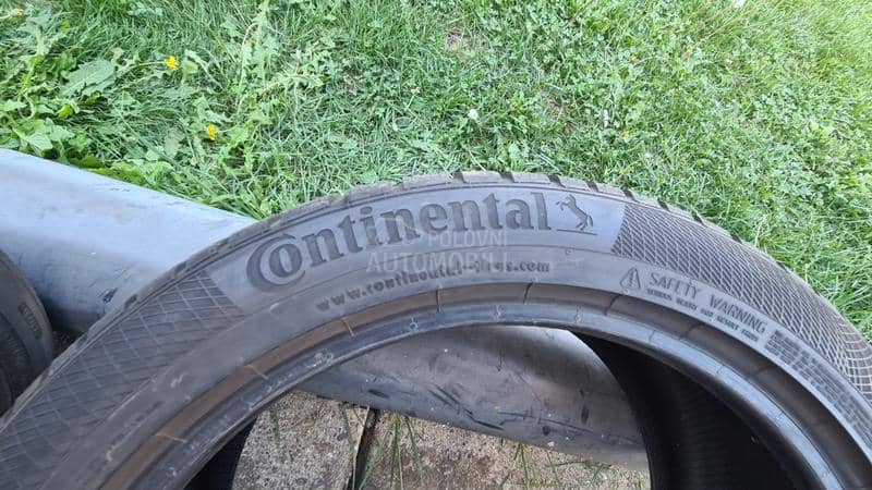Continental 235/45 R18 Zimska