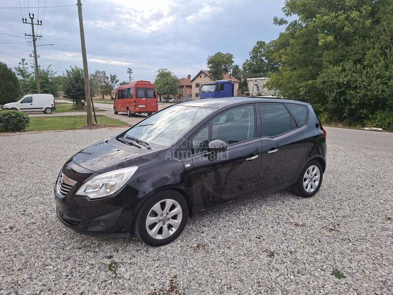 Opel Meriva 1.7 cdti.cosmo