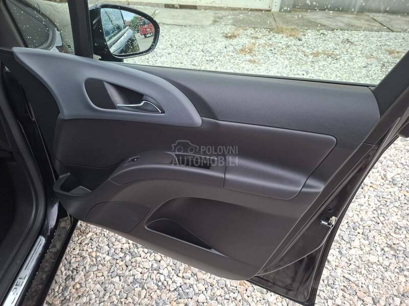 Opel Meriva 1.7 cdti.cosmo