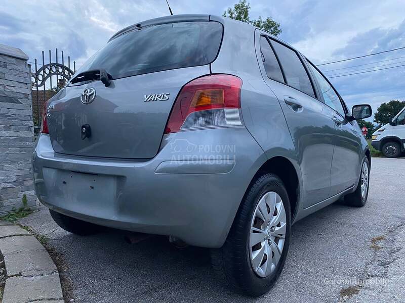 Toyota Yaris 1.33VVTI SVAJCARSKA