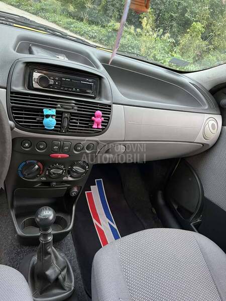 Fiat Punto 1.2  8v