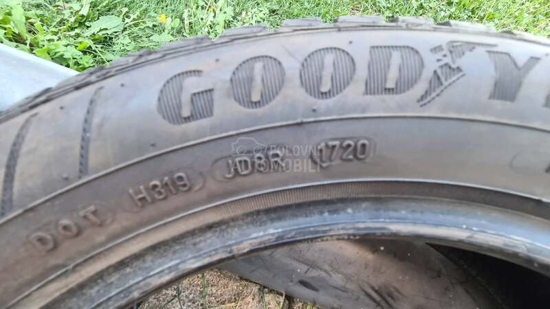 Goodyear 195/55 R16 Zimska
