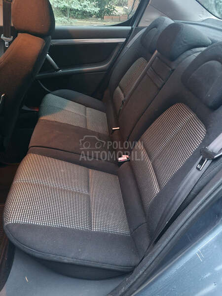 Peugeot 407 1.6 HDI