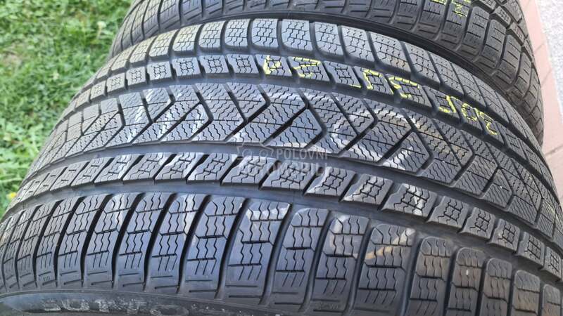 Pirelli 305/35 R21 Zimska