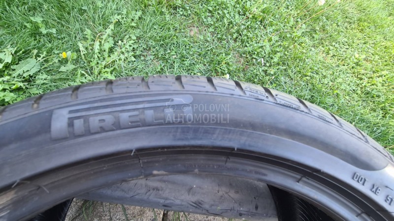 Pirelli 305/35 R21 Zimska