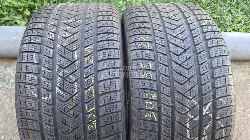 Pirelli 305/35 R21 Zimska