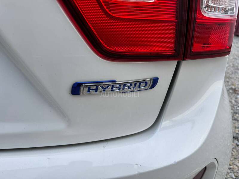 Suzuki Ignis 1.2 hibrid