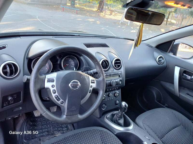 Nissan Qashqai + 2 