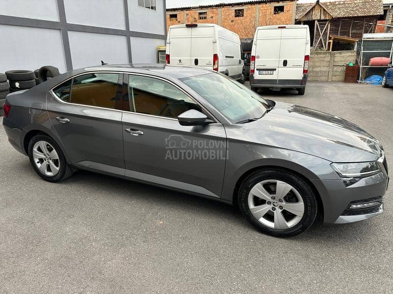 Škoda Superb 2.0 DSG AMBITION