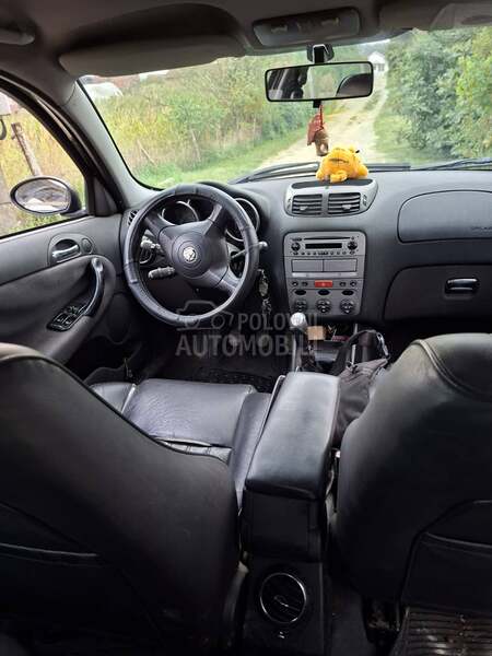 Alfa Romeo 147 t o p