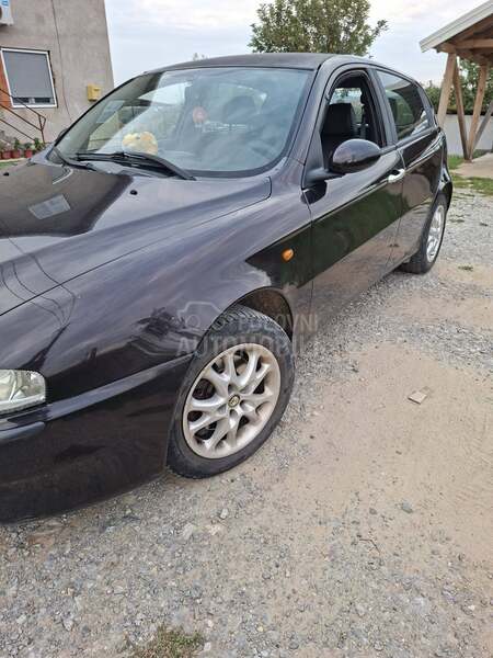 Alfa Romeo 147 t o p