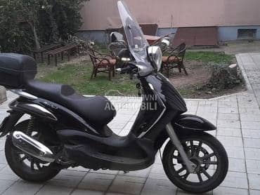 Piaggio Beverly 300 Tourer