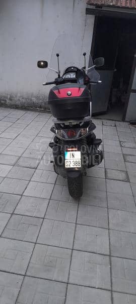 Piaggio Beverly 300 Tourer