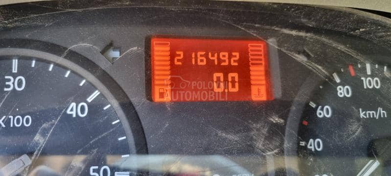 Renault Master T28 Dci120 6sedista