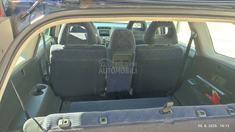 Honda Stream 2.0 V-tec