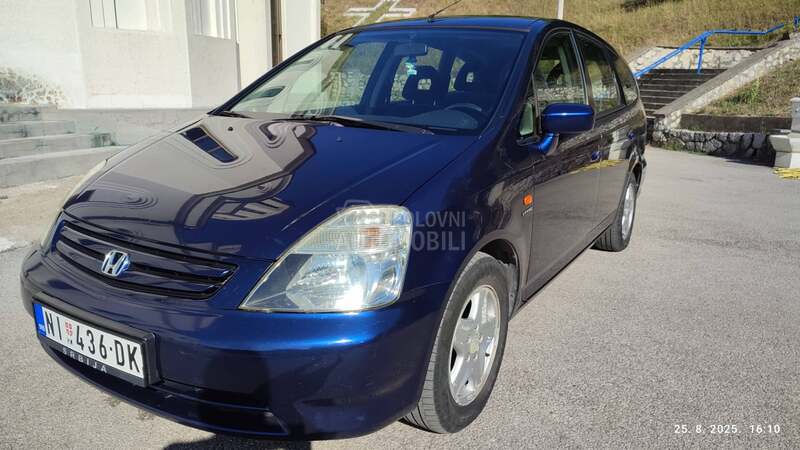 Honda Stream 2.0 V-tec