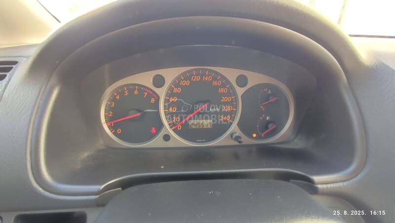 Honda Stream 2.0 V-tec
