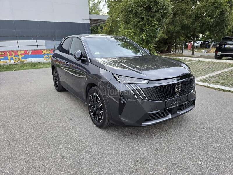 Peugeot 3008 1.2 HY ALLURE 136