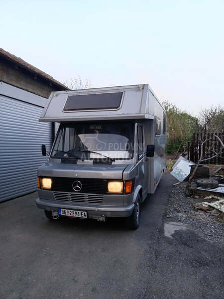 Mercedes Benz 207d