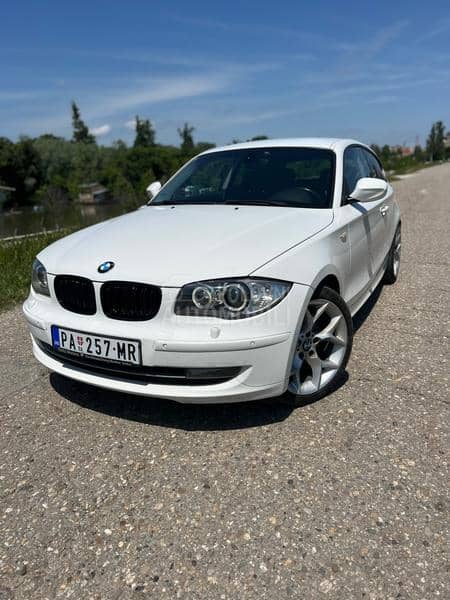 BMW 118 