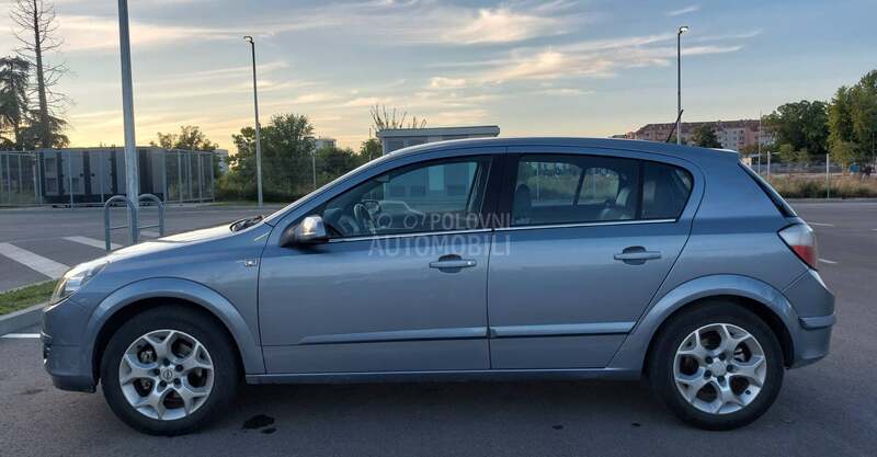 Opel Astra H 