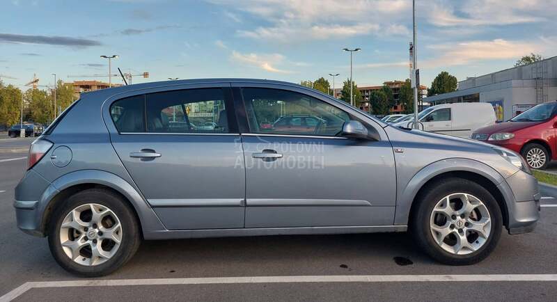 Opel Astra H 