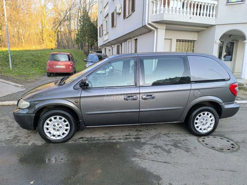 Chrysler Voyager 