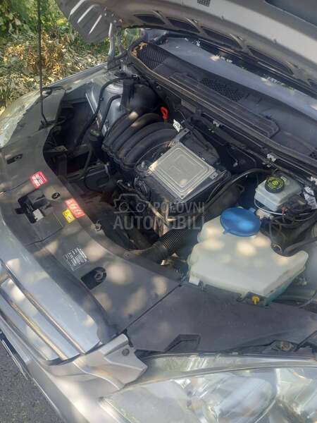 Mercedes Benz B 180 BlueEFFICIENCY