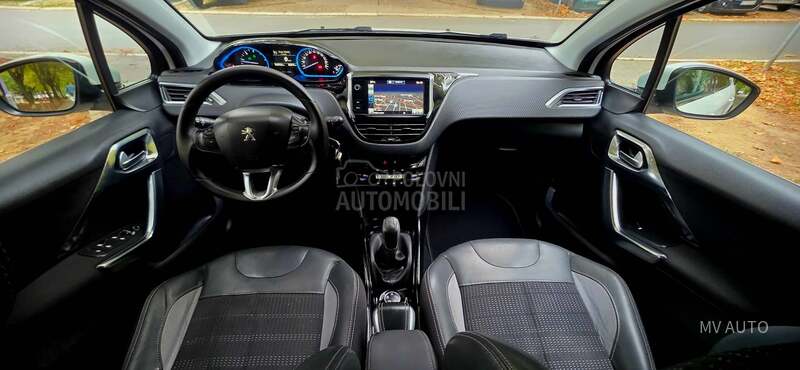 Peugeot 2008 1.6 BLU FELINE 100hp