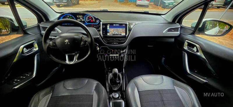 Peugeot 2008 1.6 BLU FELINE 100hp