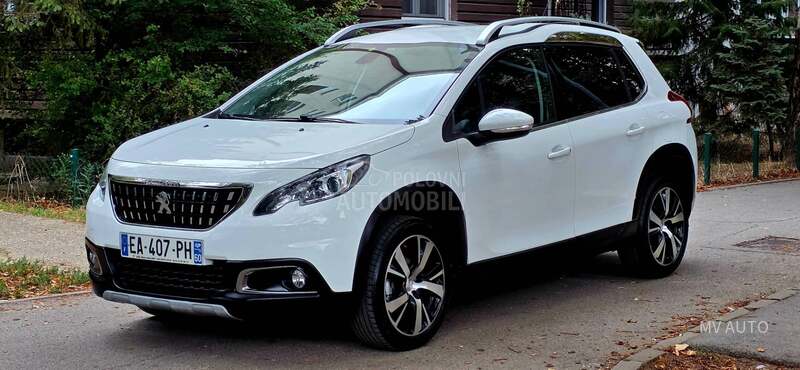 Peugeot 2008 1.6 BLU FELINE 100hp