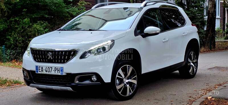 Peugeot 2008 1.6 BLU FELINE 100hp