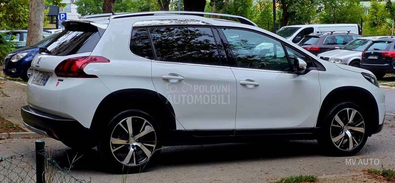 Peugeot 2008 1.6 BLU FELINE 100hp