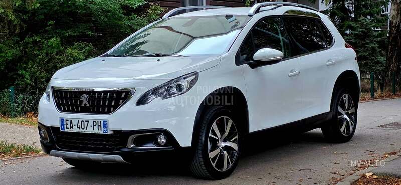 Peugeot 2008 1.6 BLU FELINE 100hp