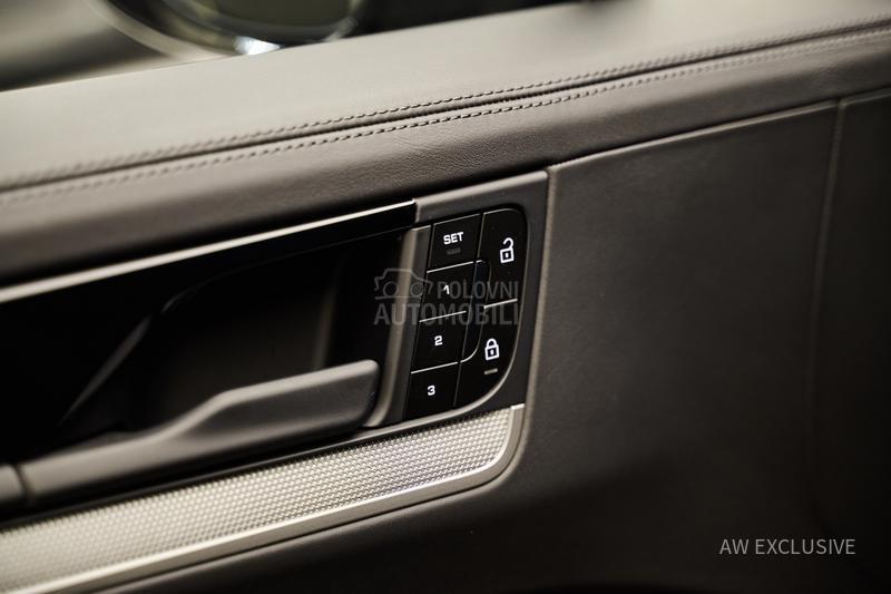 Porsche Cayenne S E-Hybrid