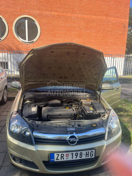 Opel Astra H 1.6