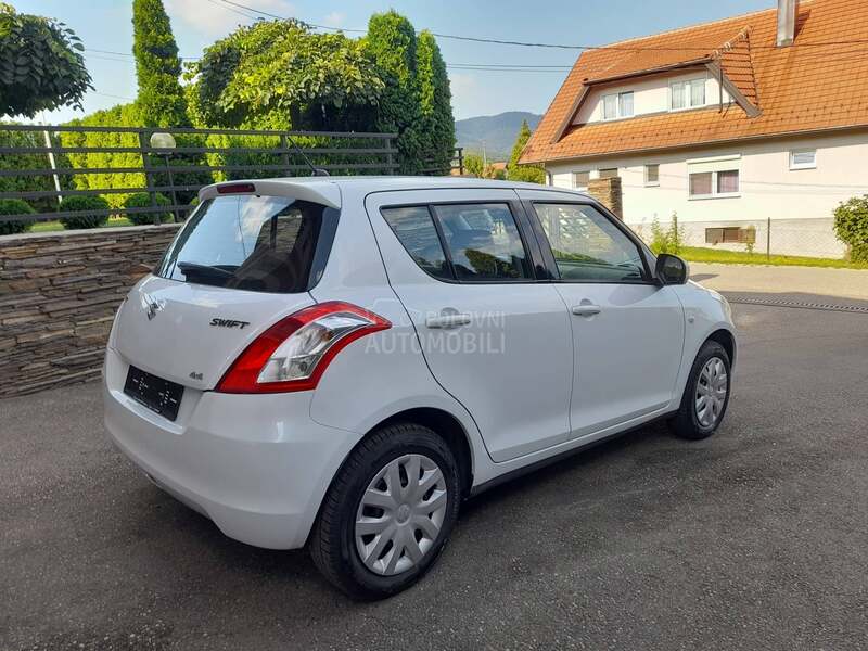 Suzuki Swift 4x4 UV0Z/CH kao NOOV