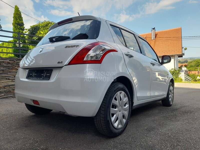 Suzuki Swift 4x4 UV0Z/CH kao NOOV