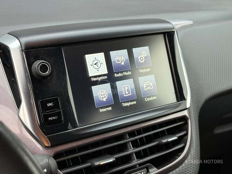 Peugeot 2008 1.6 HDI ALLURE NAVY