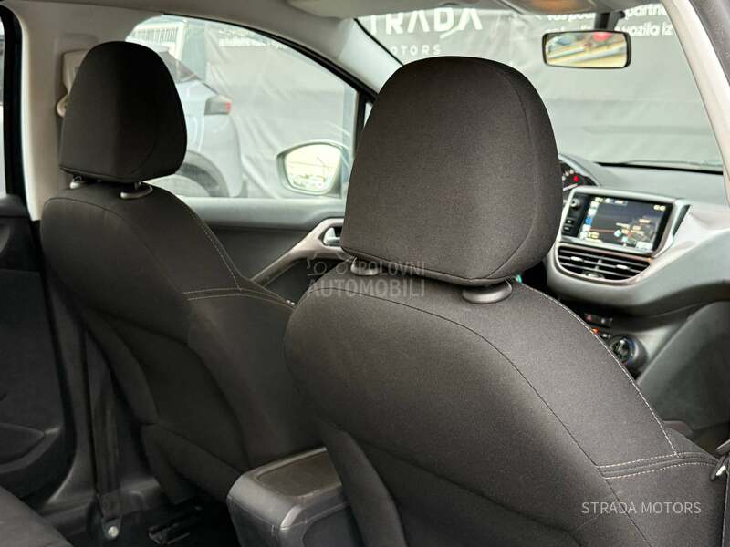 Peugeot 2008 1.6 HDI ALLURE NAVY