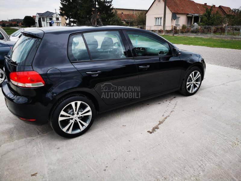 Volkswagen Golf 6 2.0tdi.