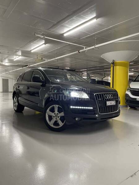 Audi Q7 3.0 S-LINE