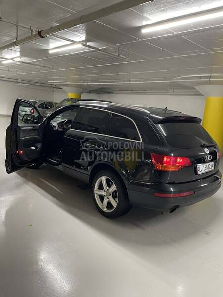 Audi Q7 3.0 S-LINE