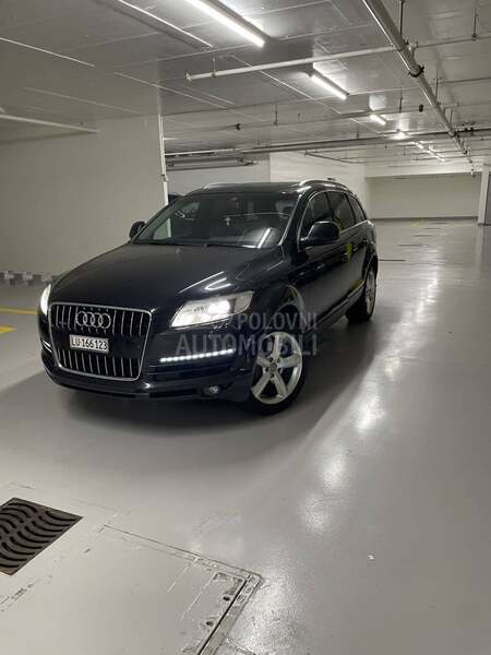 Audi Q7 3.0 S-LINE